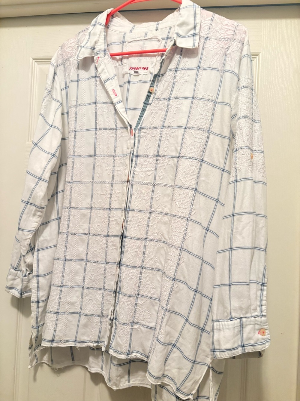 JOHNNY WAS blue/white button front top. L GUC